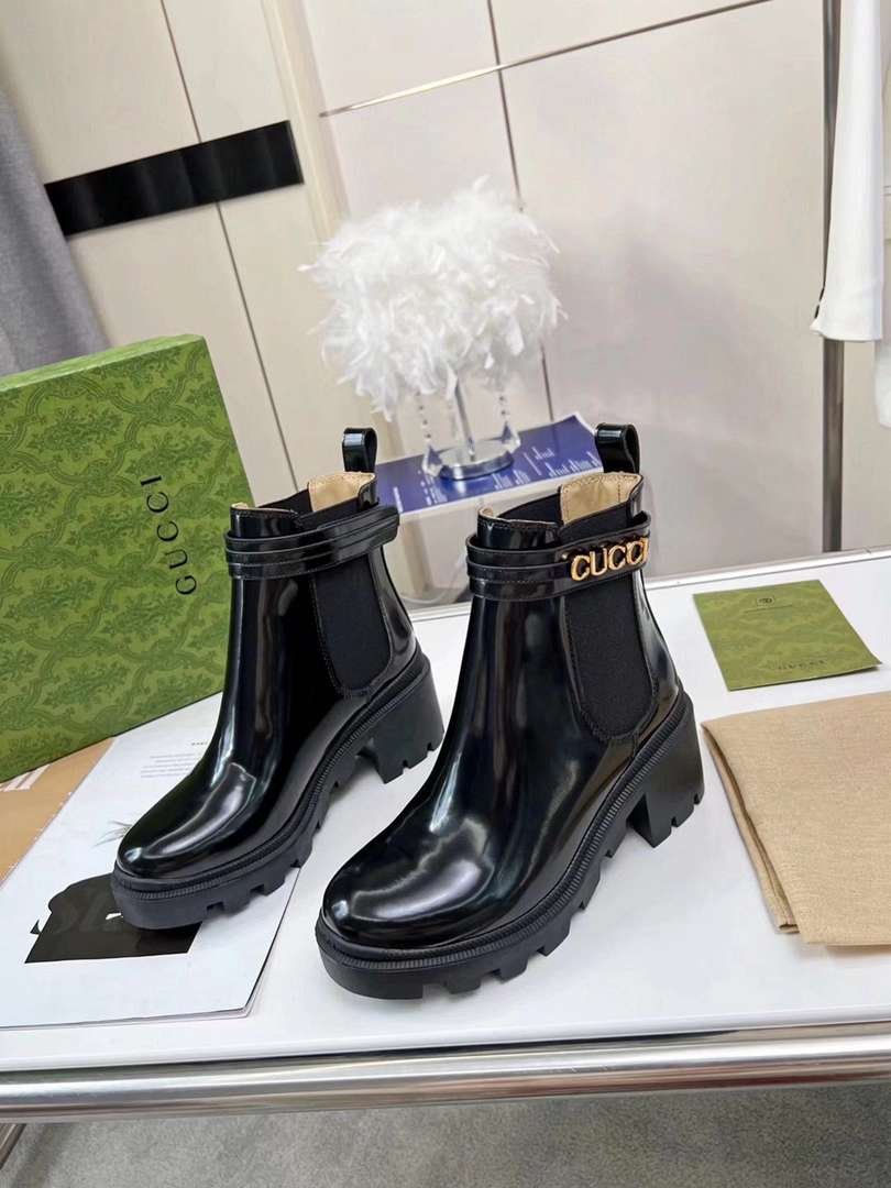 Gvc*1 Mid Heel Boot With Logo Black 734909 Aabk6 1000